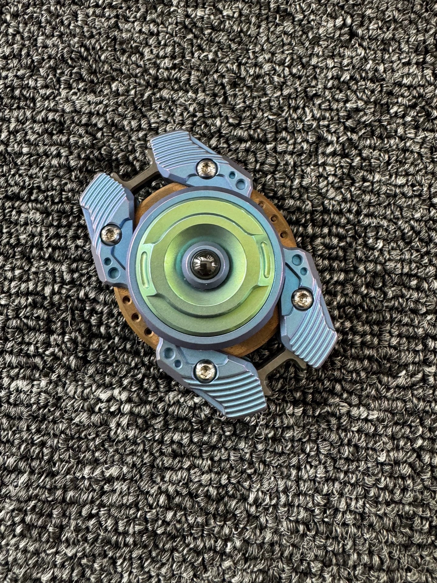 GRAVITATIONAL WAVES Titanium