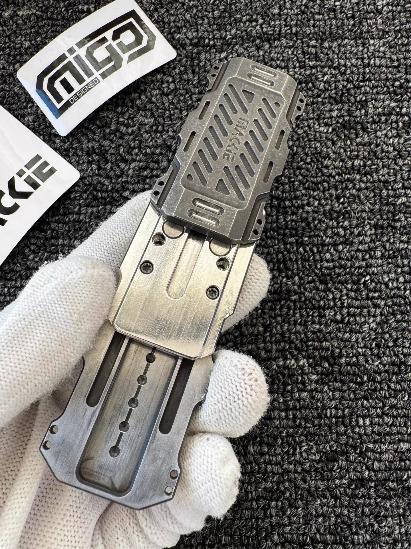 Lifepod Stainless Steel