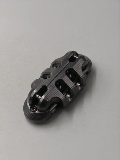 EXOSKELETON Zirconium