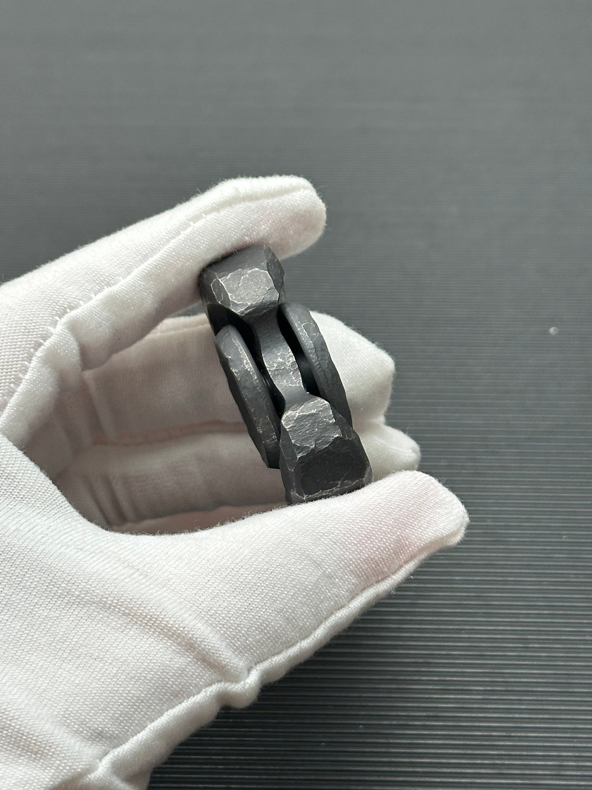 Whisper Duo Tungsten Stone Textured