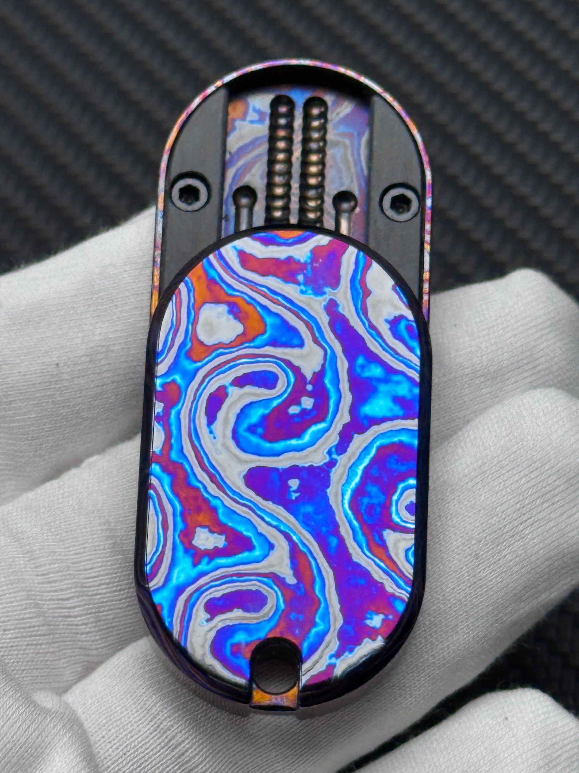 F2.9 Zircuti