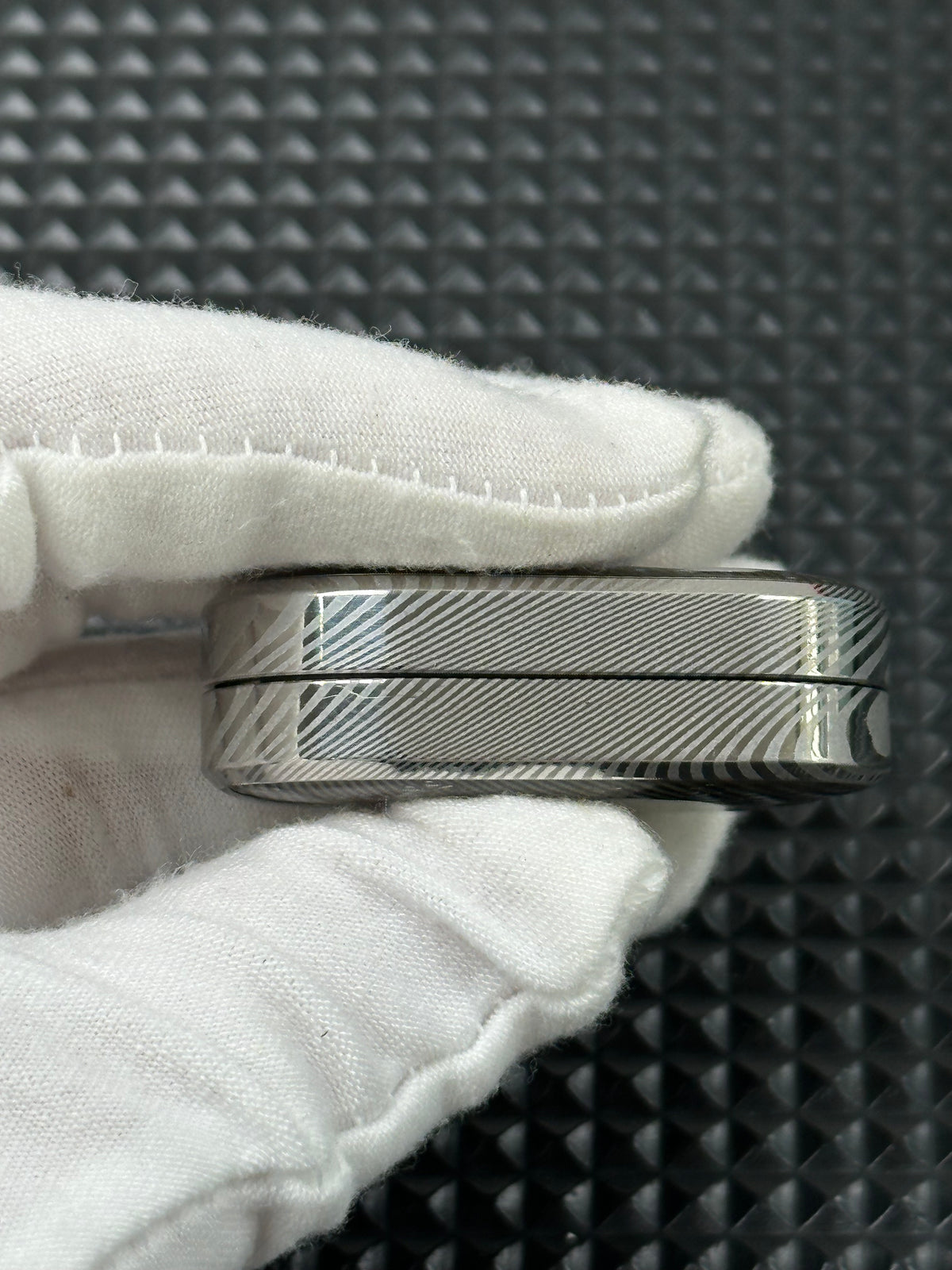 F2 Damasteel