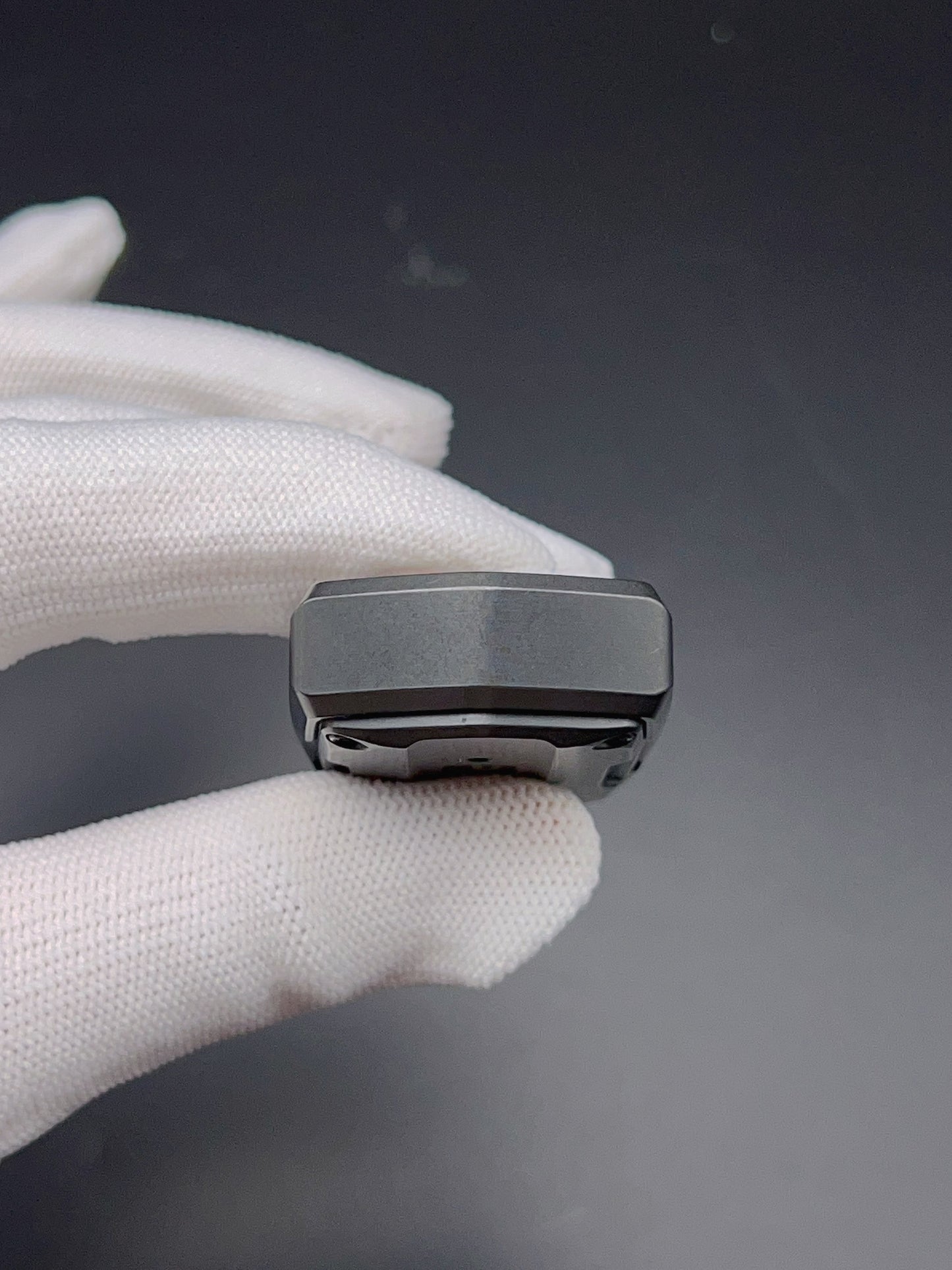 Thousand machines Zirconium