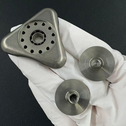 Little Triangle Titanium