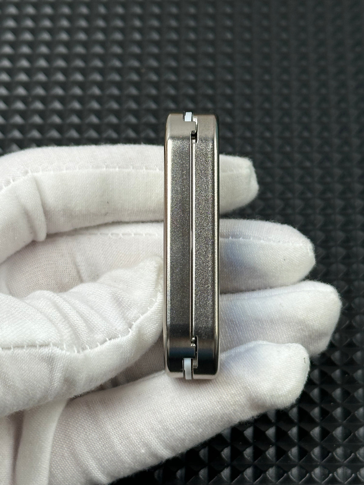 Ming Yin Titanium Stonewashed