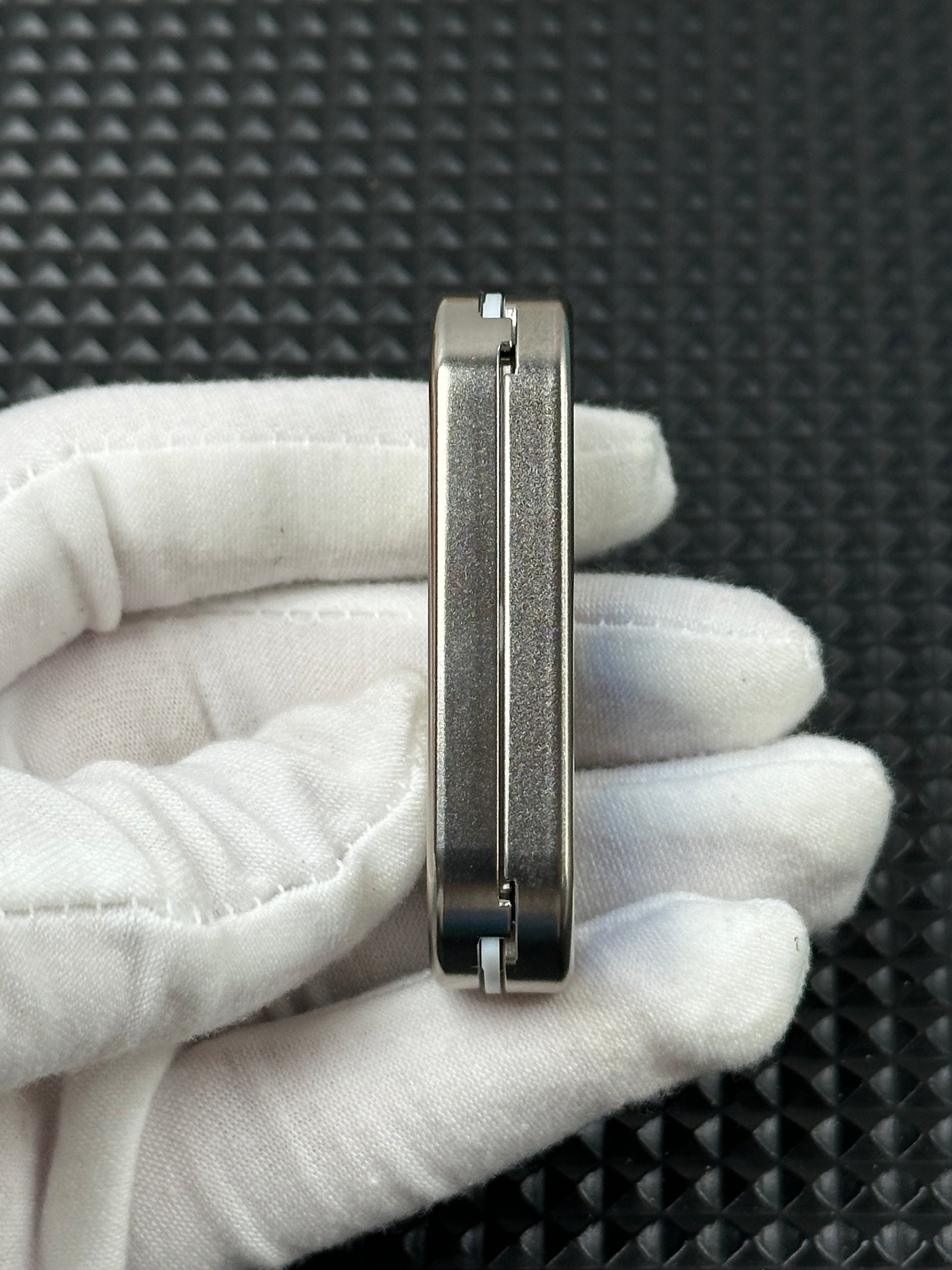 Ming Yin Titanium Stonewashed