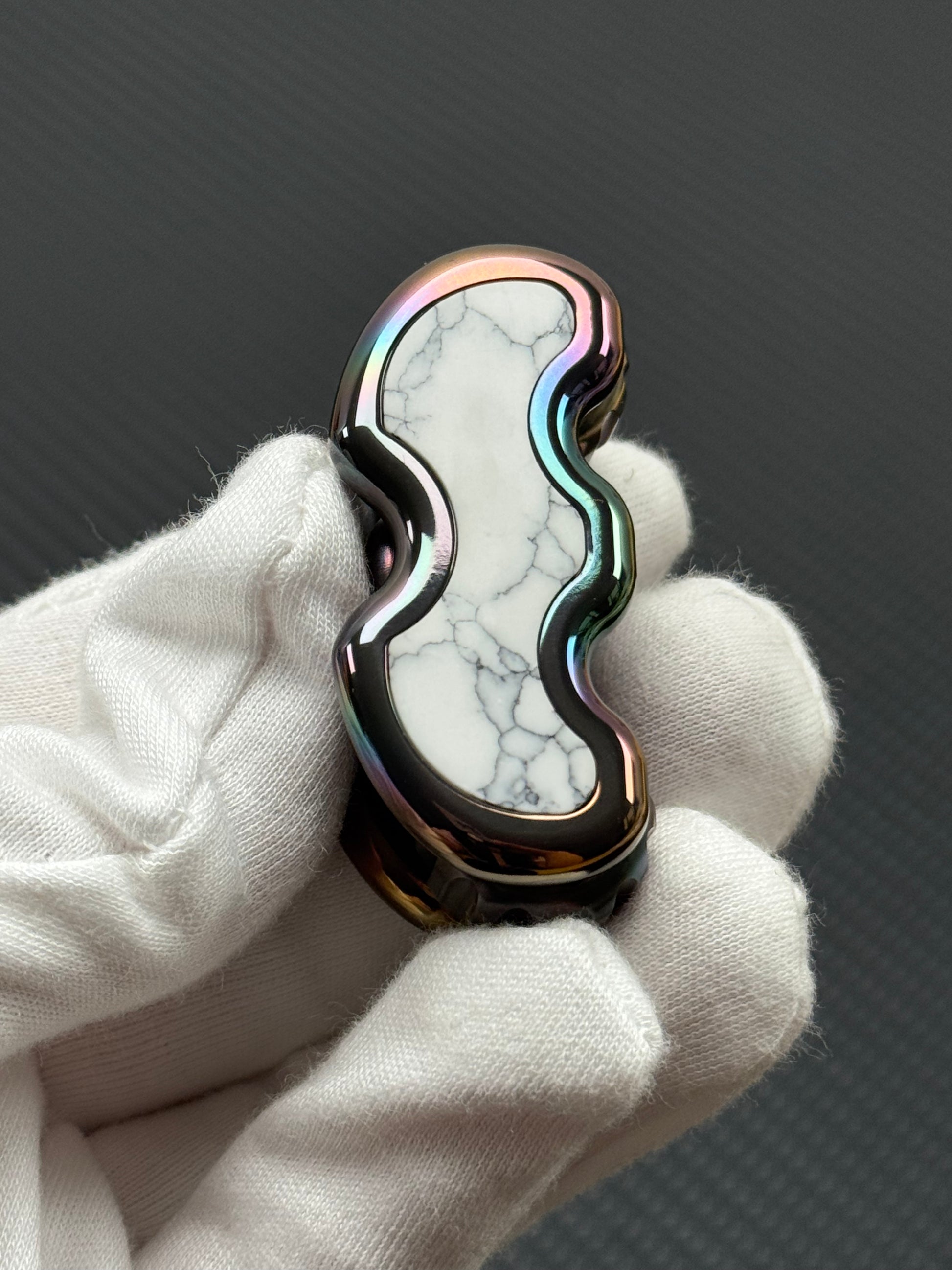 Gallop Zirconium Oil Slick