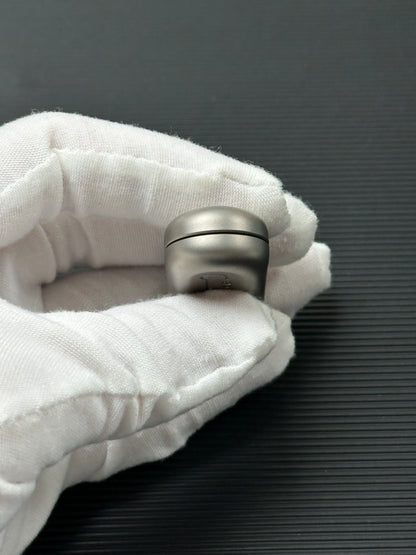 Floating Cloud Titanium