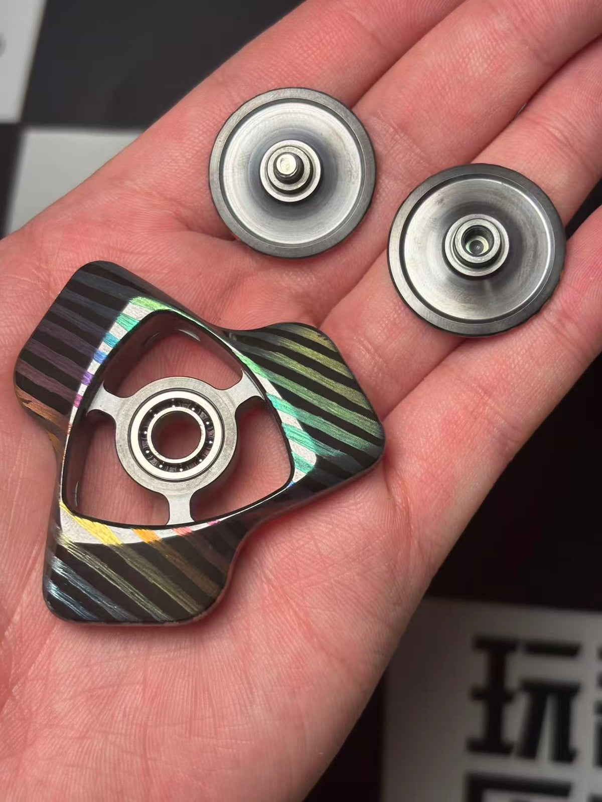 Phantom Dual Leaf Zirconium Engraved