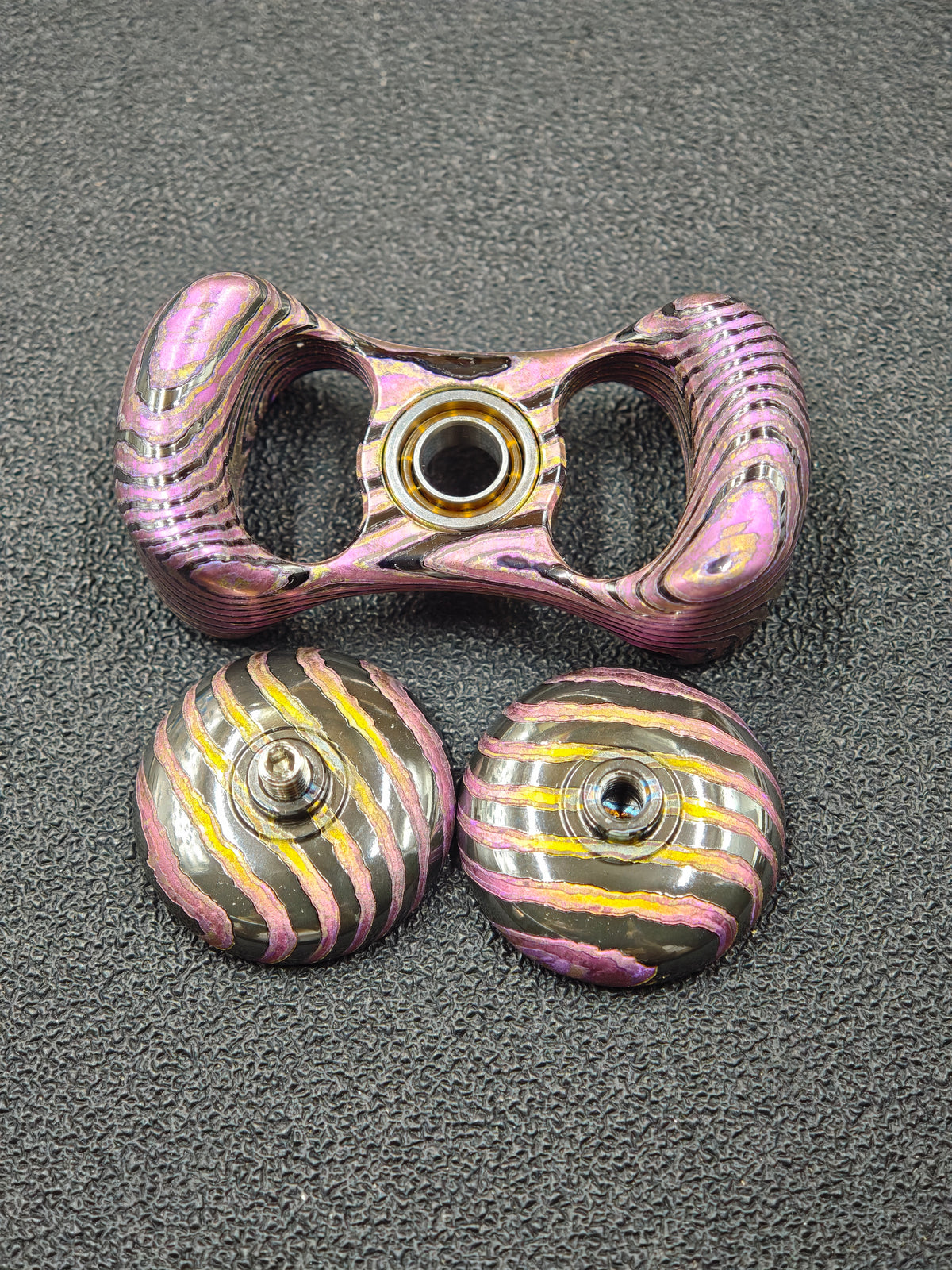 Two-Leaf Horizon Mega Zircuti Color-Anodized