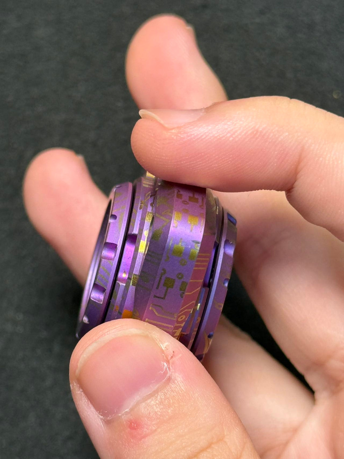 ROAR Titanium
