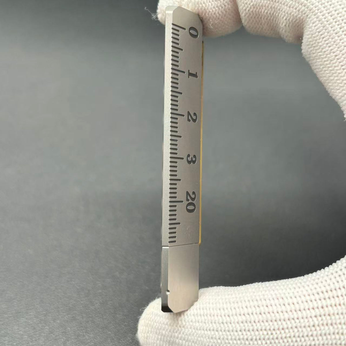 Quirky Ruler Titanium