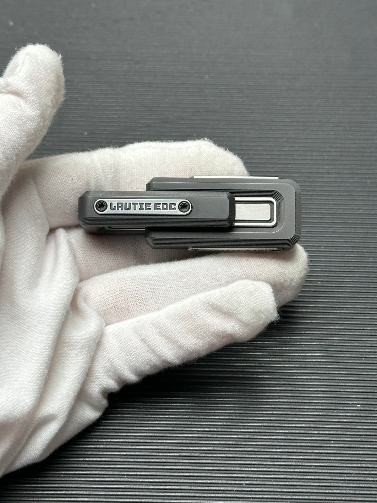 X Lock Zirconium