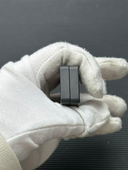 Mute Zirconium