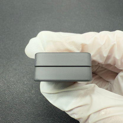 Mute Zirconium