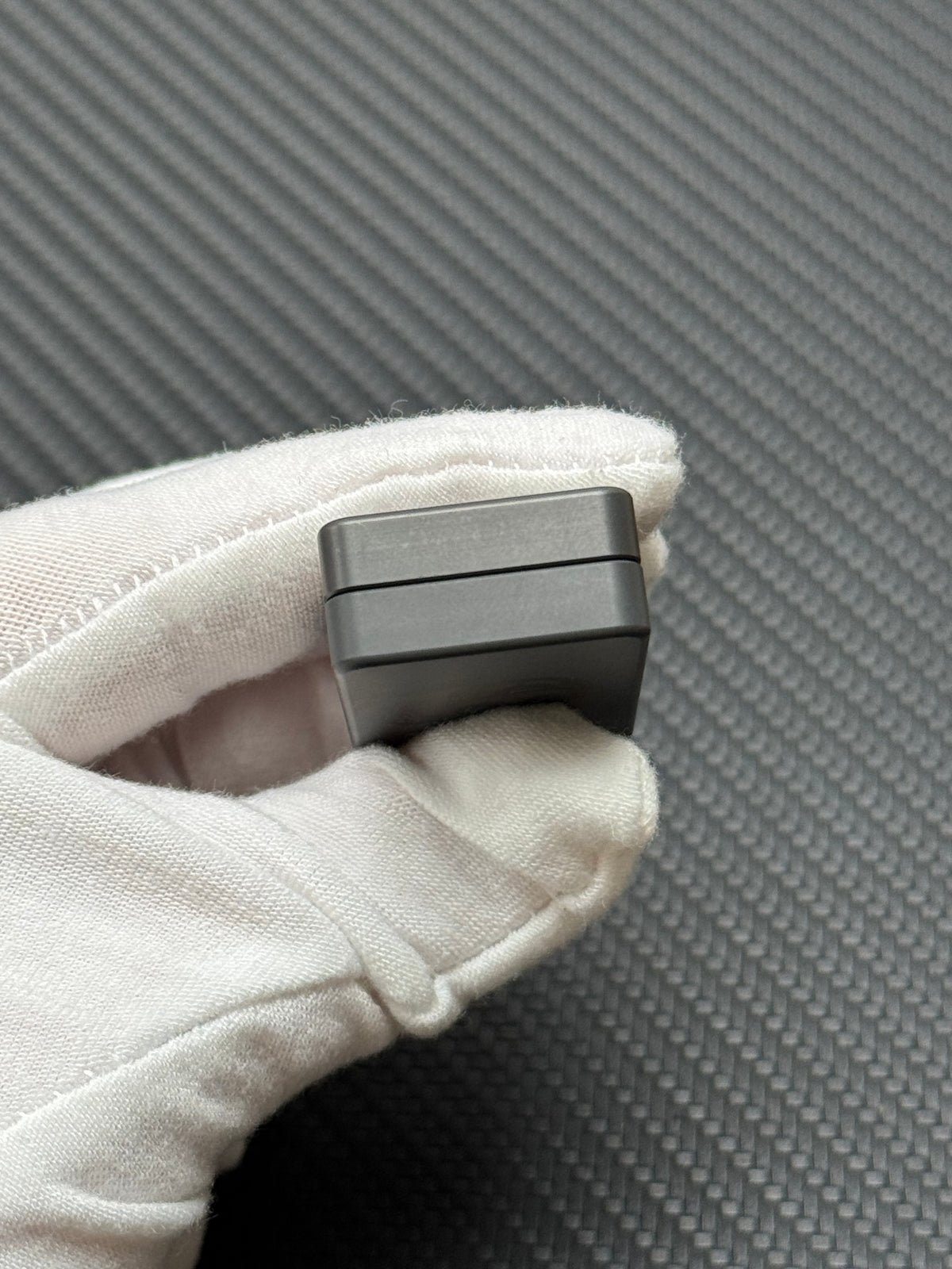 Mute Zirconium Brushed
