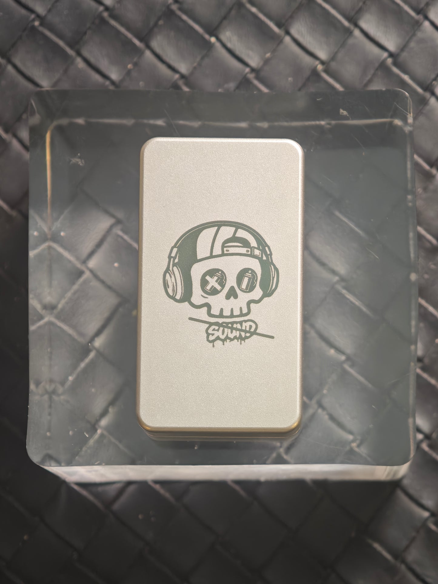 Mute Stainless Steel