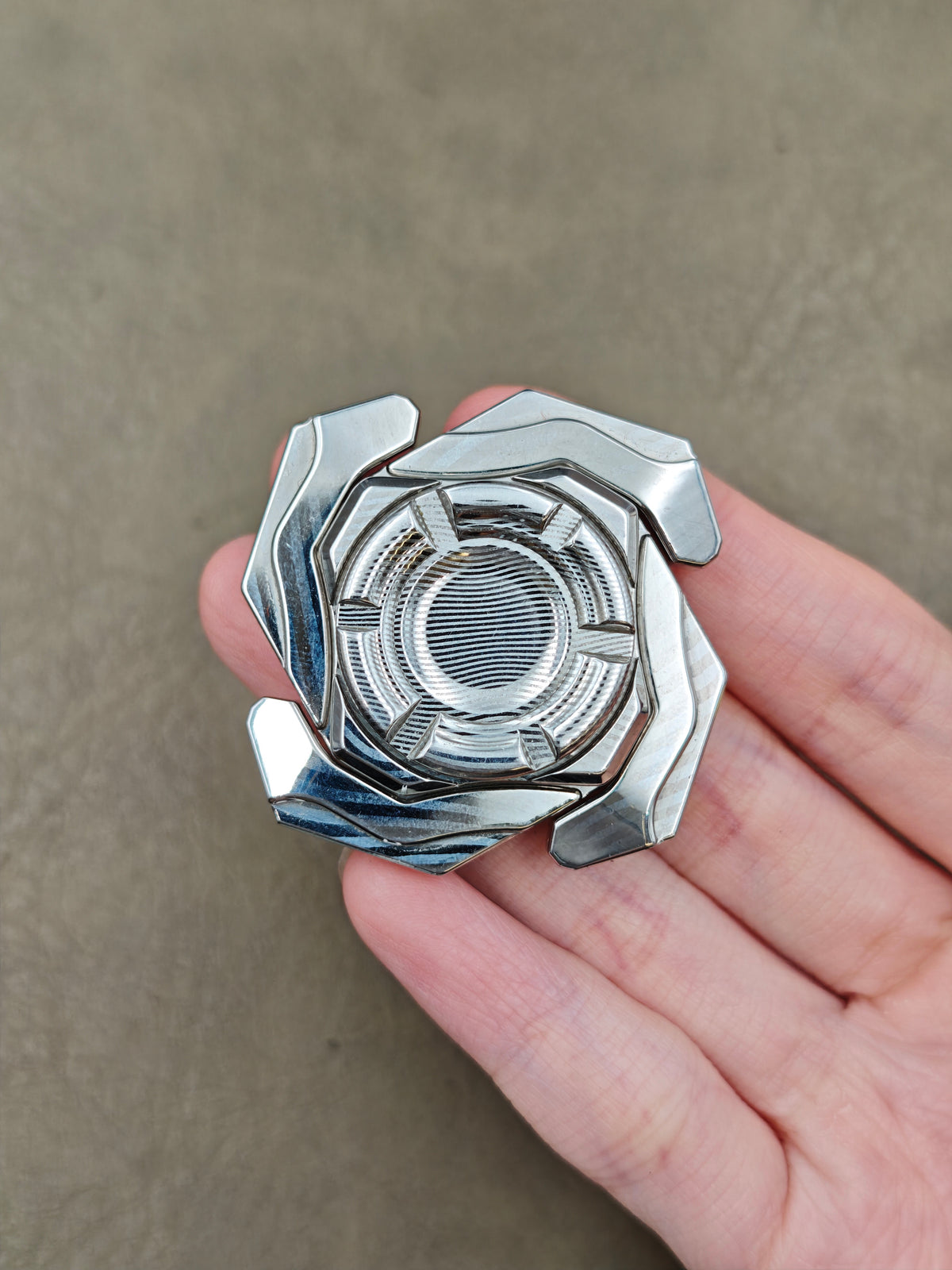Haze Shell Opening Damasteel