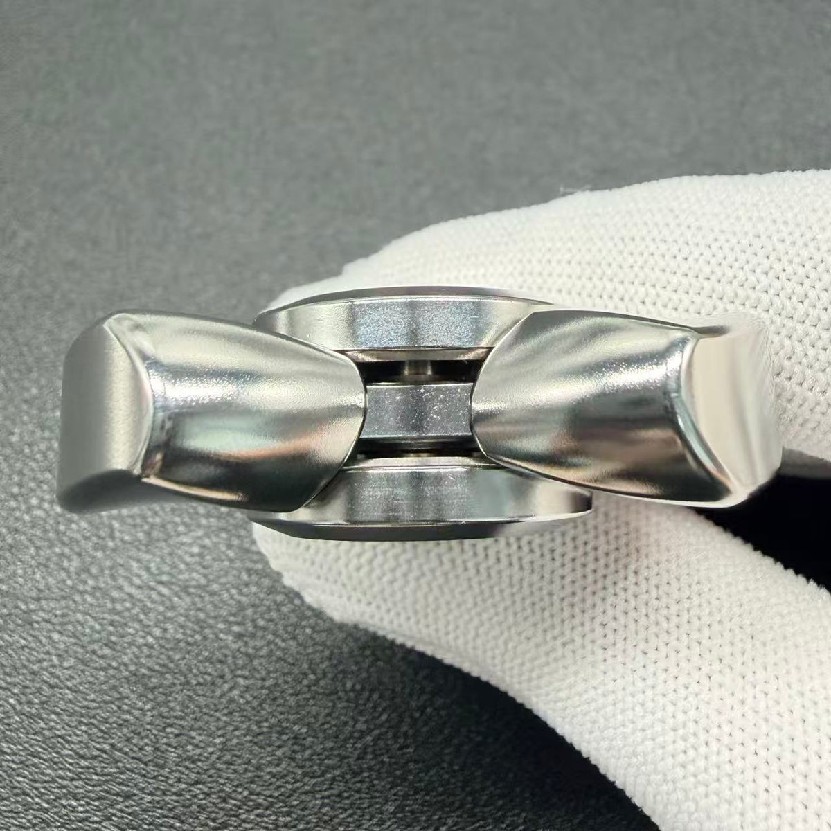 Zhen Stainless Steel Stonewashed