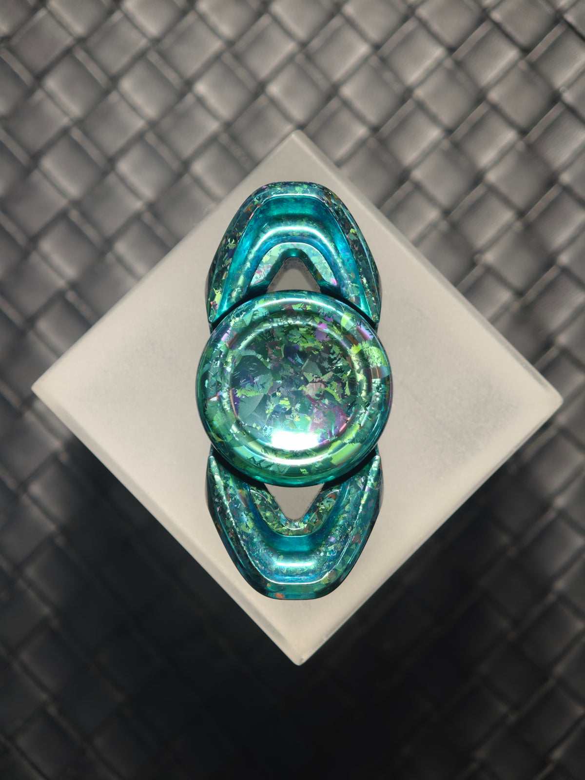 Pan Yixian Crystallized Titanium