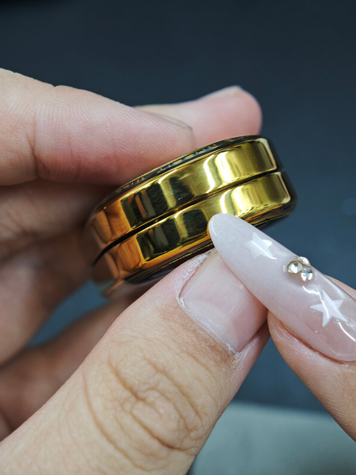 Groove Zirconium Gold Plated Resin-Sealed