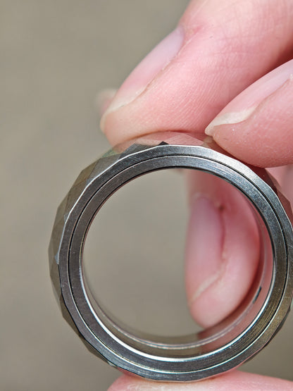 Pig Ratchet Titanium