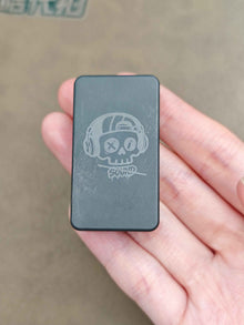 Mute Zirconium