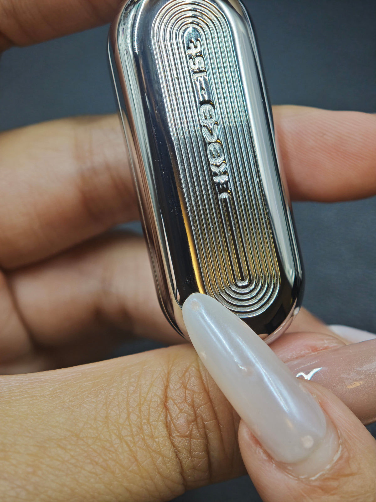 Floating Cloud Titanium