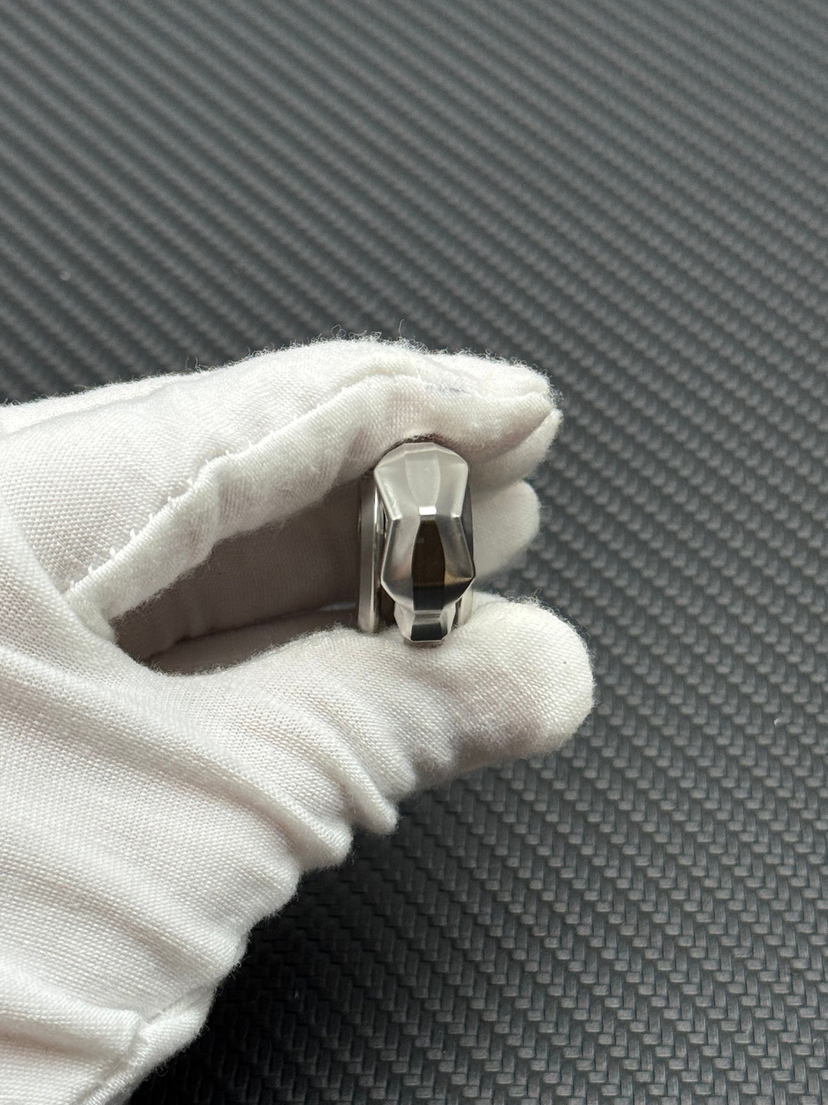 Thorns And Fog Stainless Steel Machine Finished