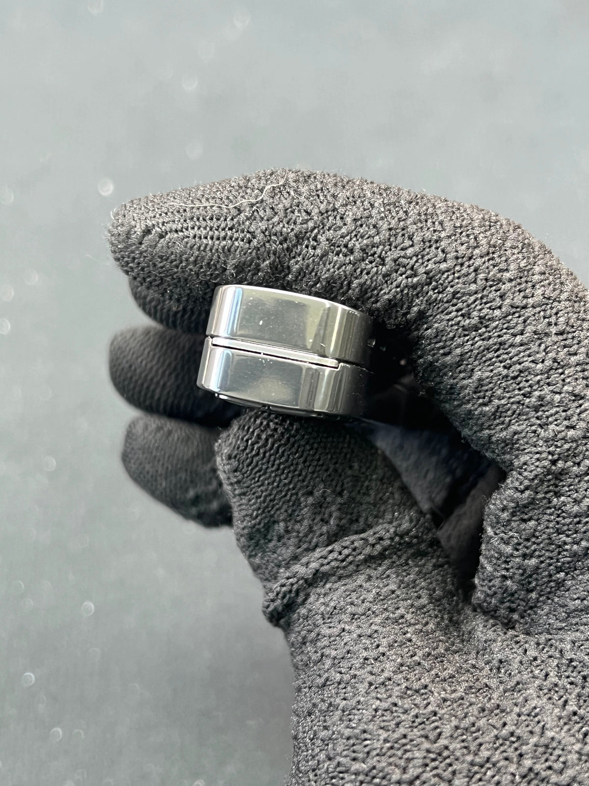 Feng Ling Zirconium Polished