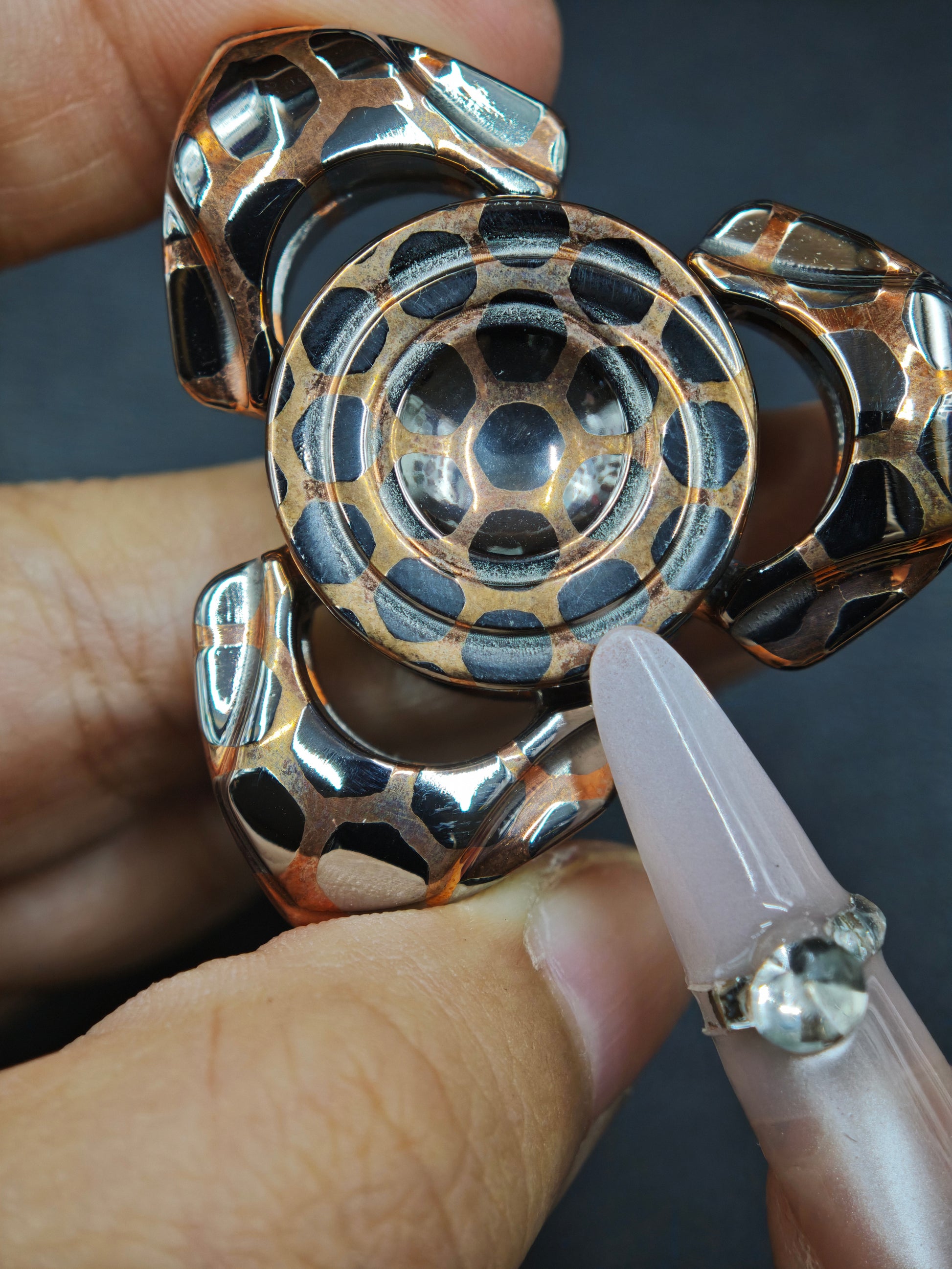 Toothless Mini Pearl White Superconductor