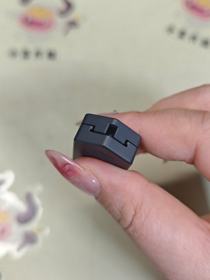 Plane Zirconium