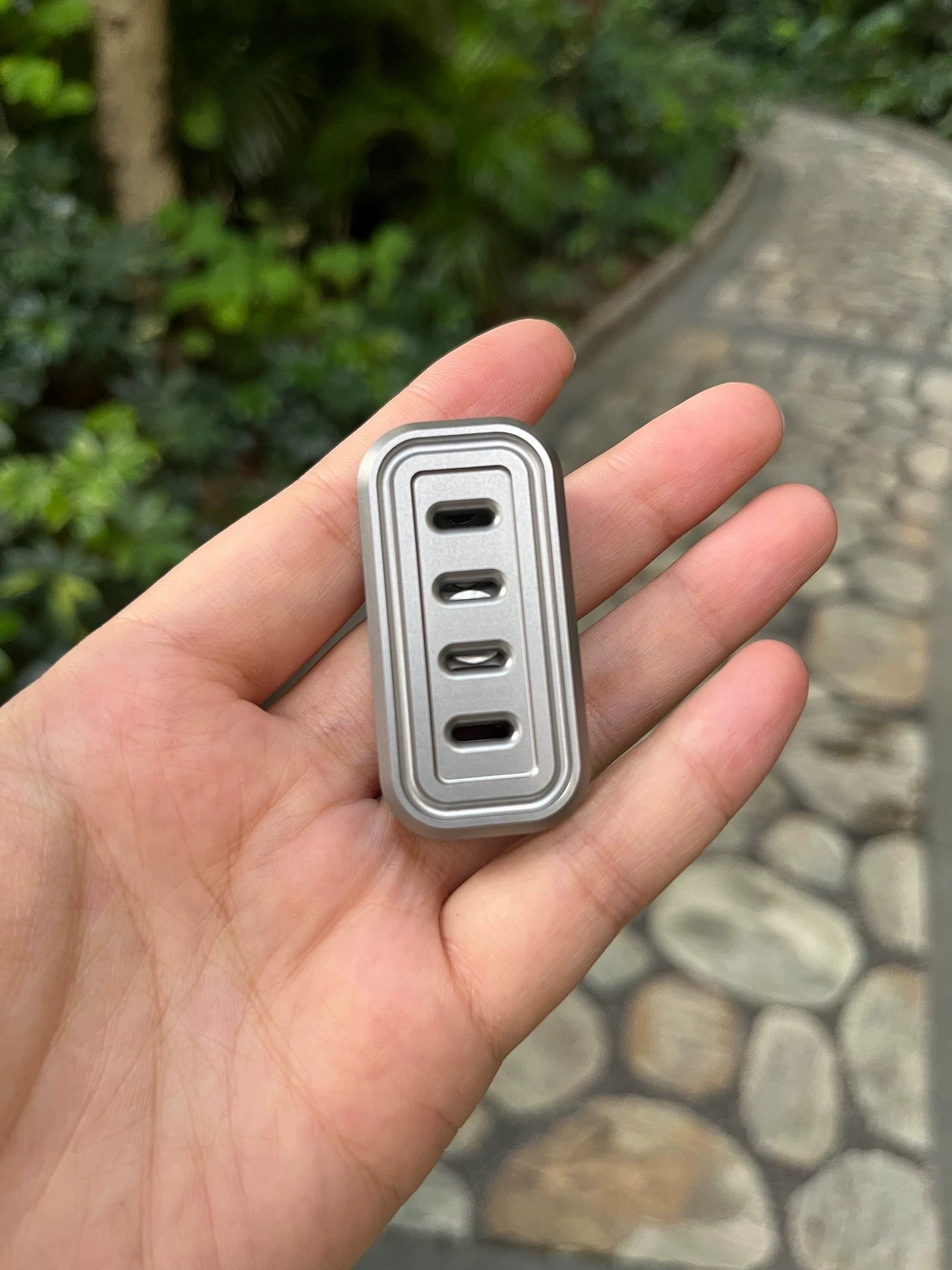 Jingle Slider Titanium