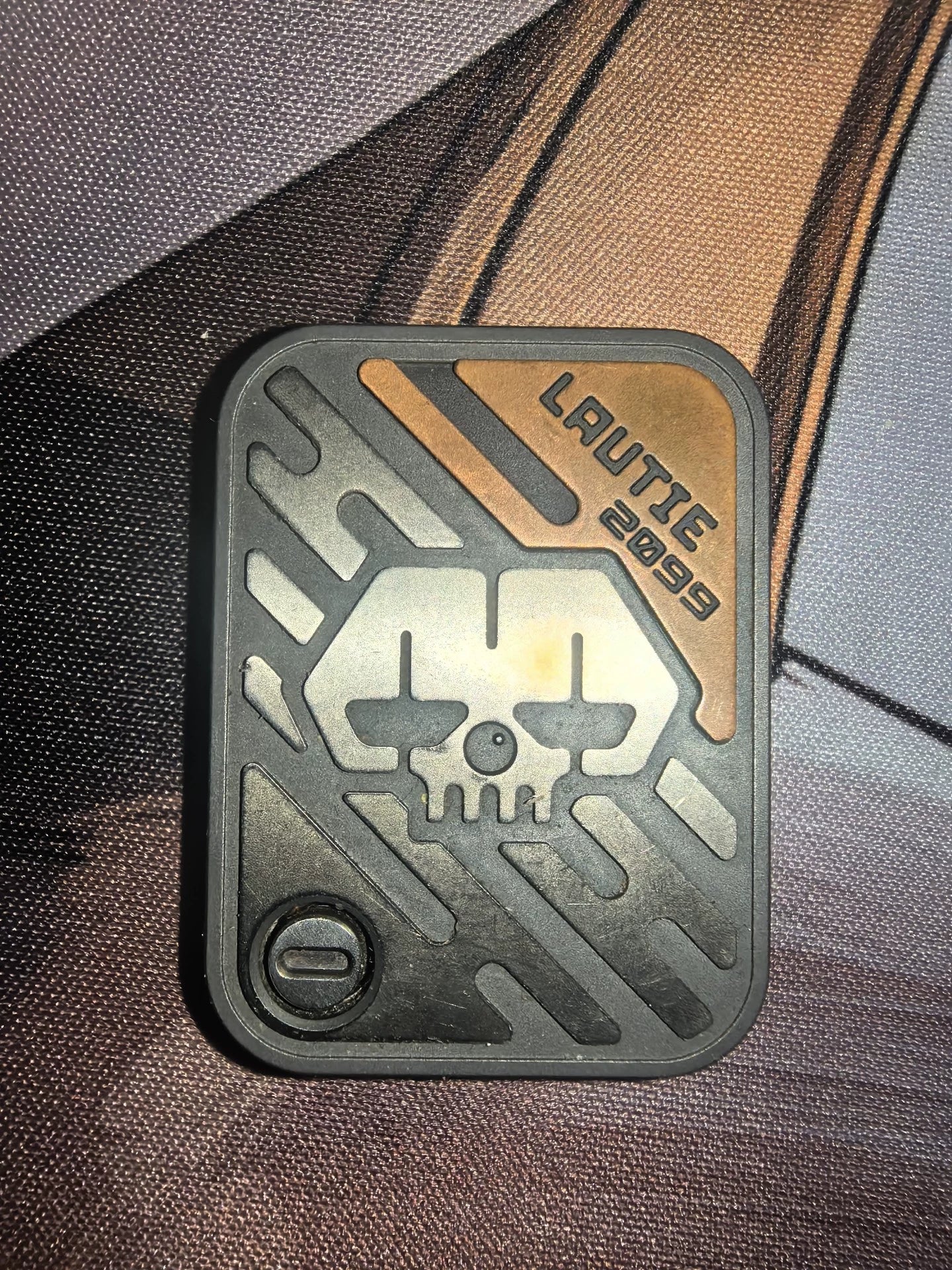 Poker Shuffle Zirconium