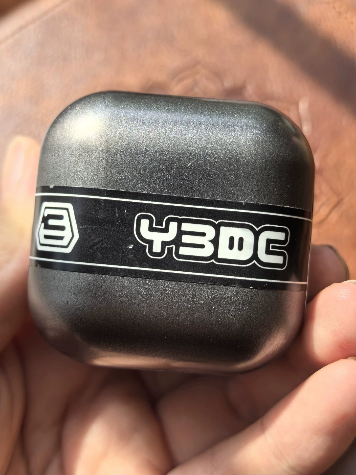 Pig Nose Stainless Steel