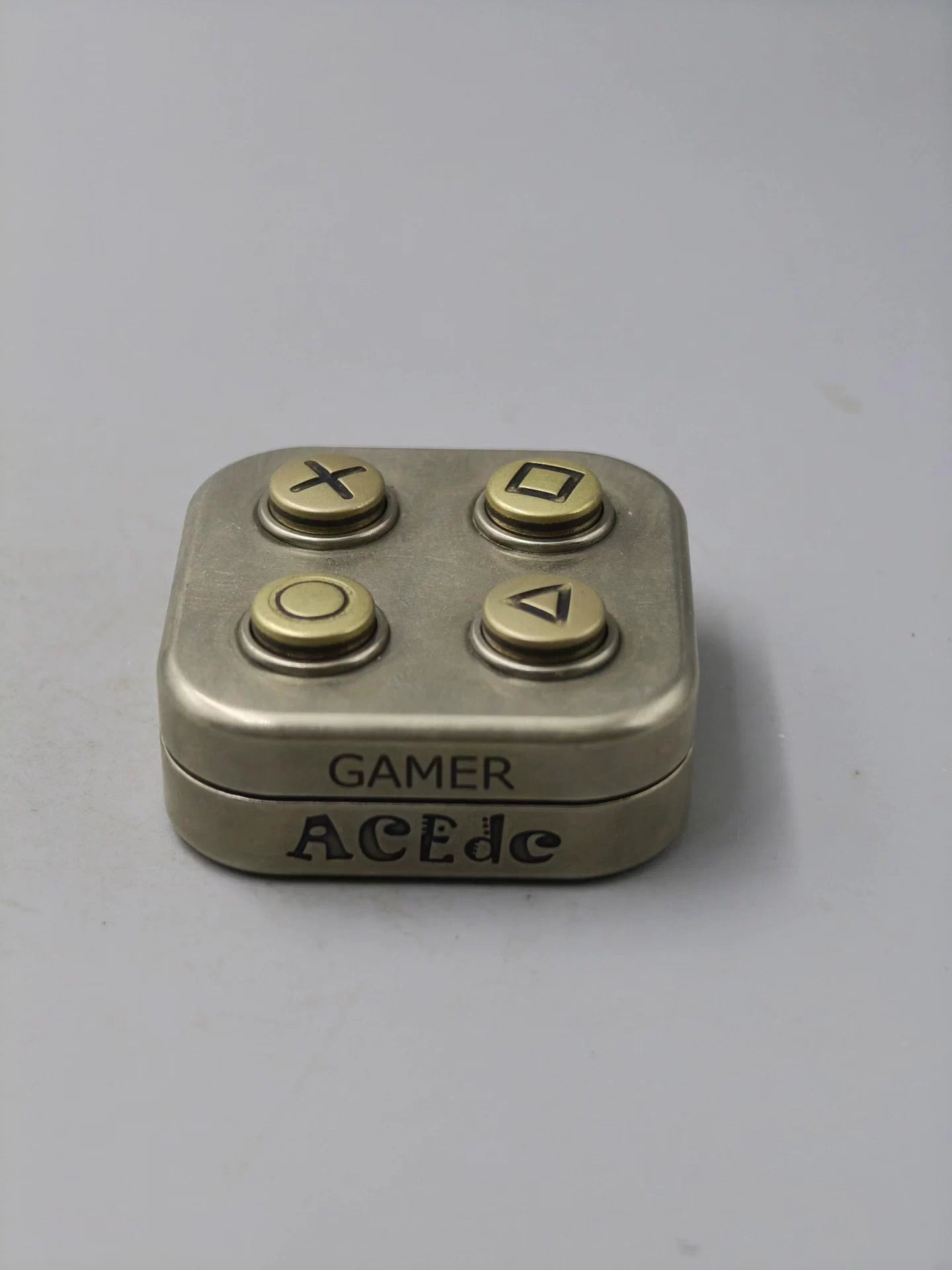 Gamer Slider Brass