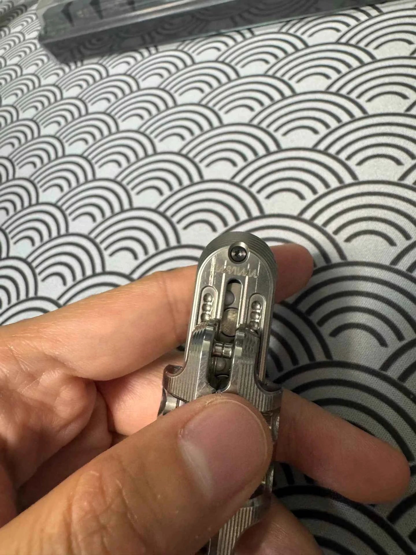 EXOSKELETON Titanium