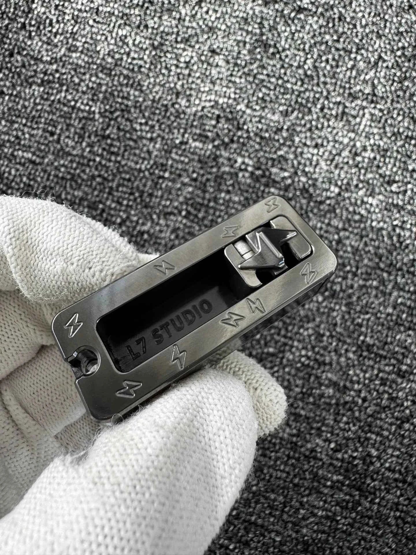 Crunchy Shark Zirconium