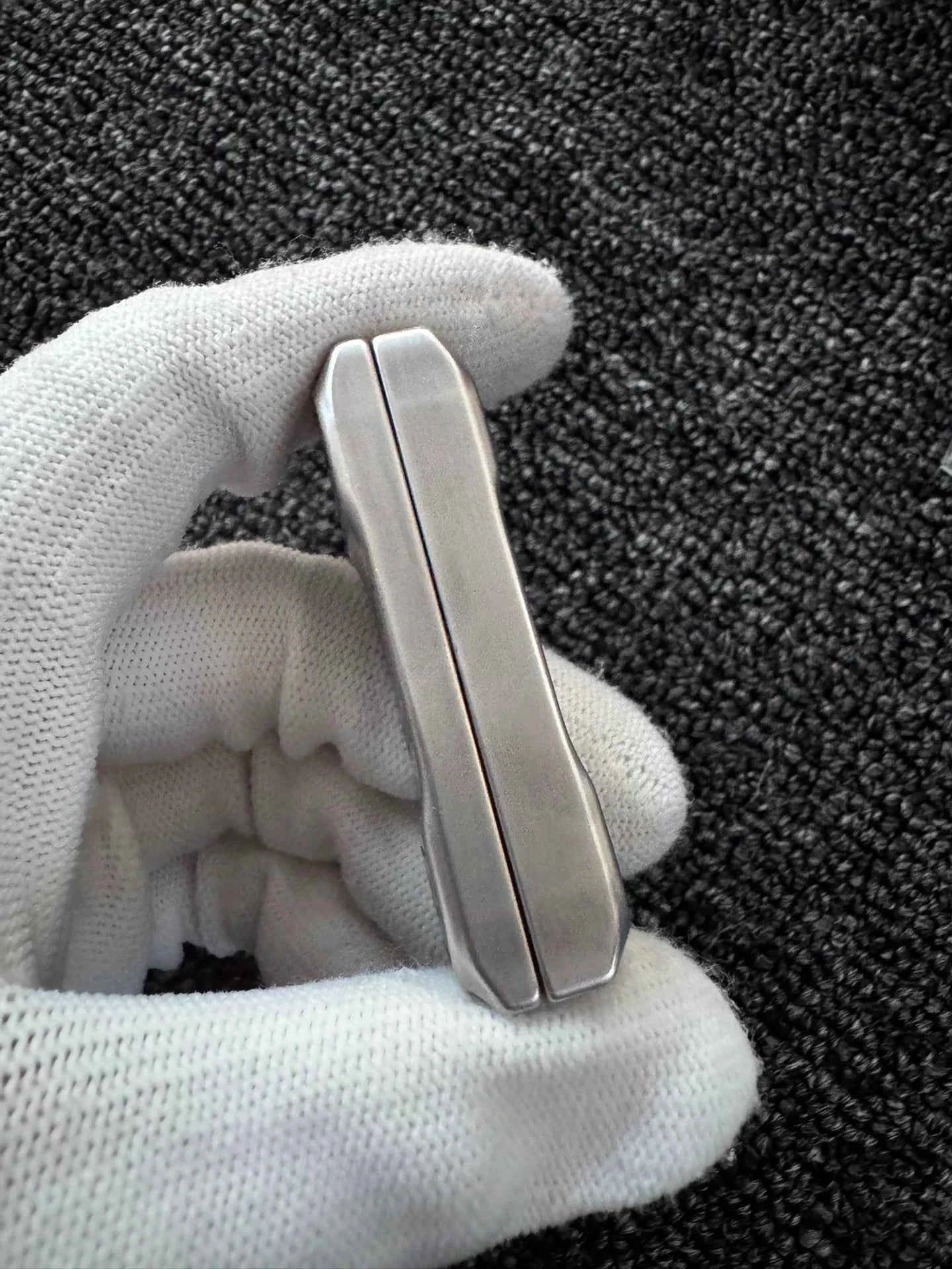 LIMBO Mechanical Stainless Steel