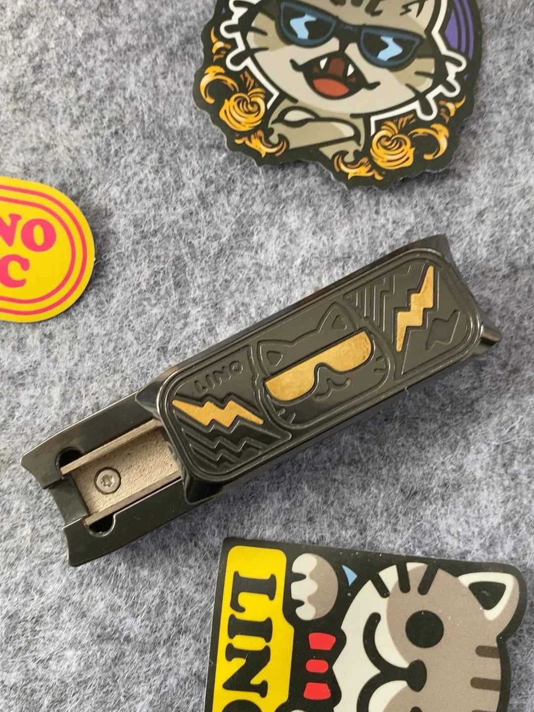 LIMBO Mechanical Zirconium