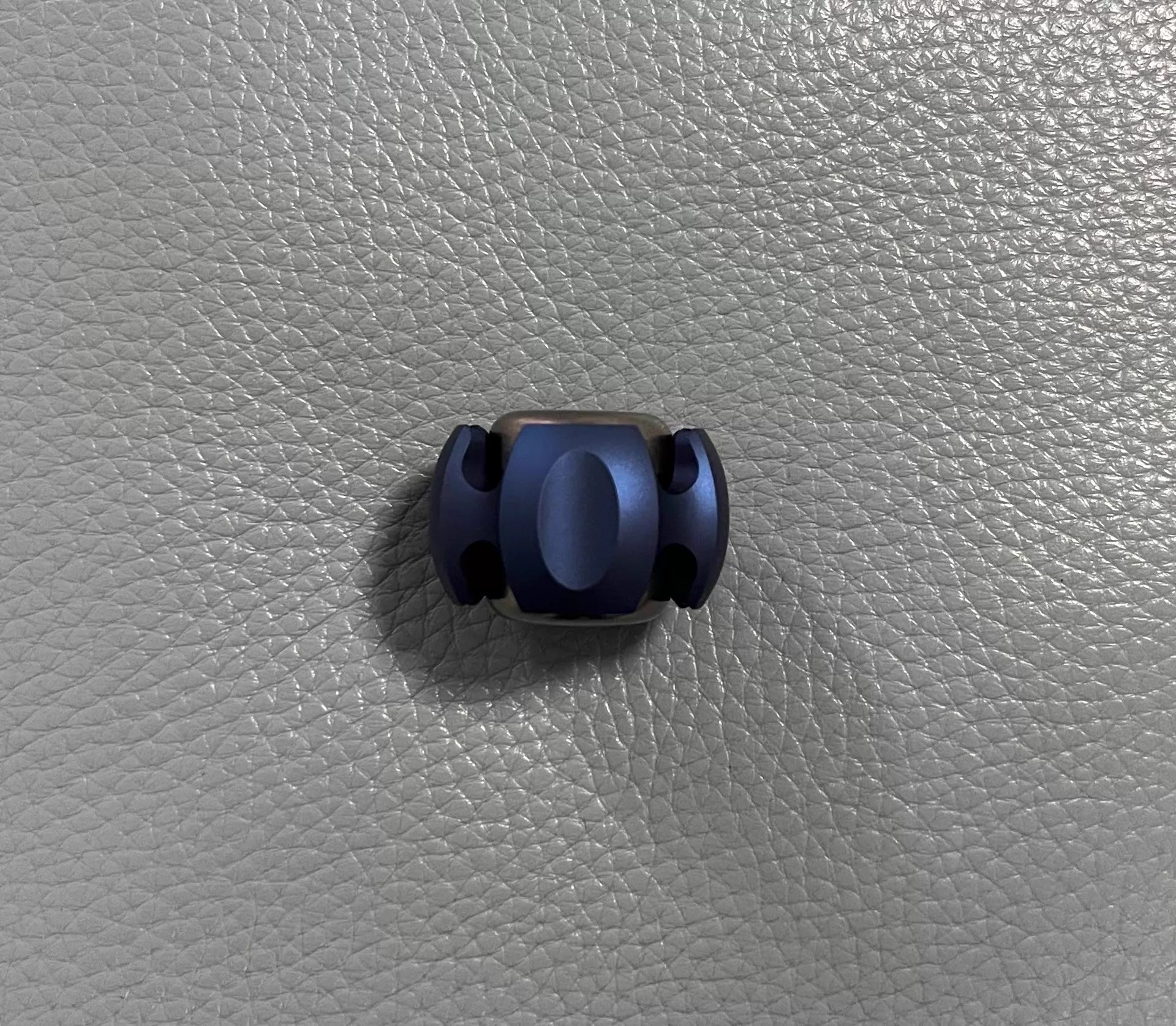 Noiz Titanium