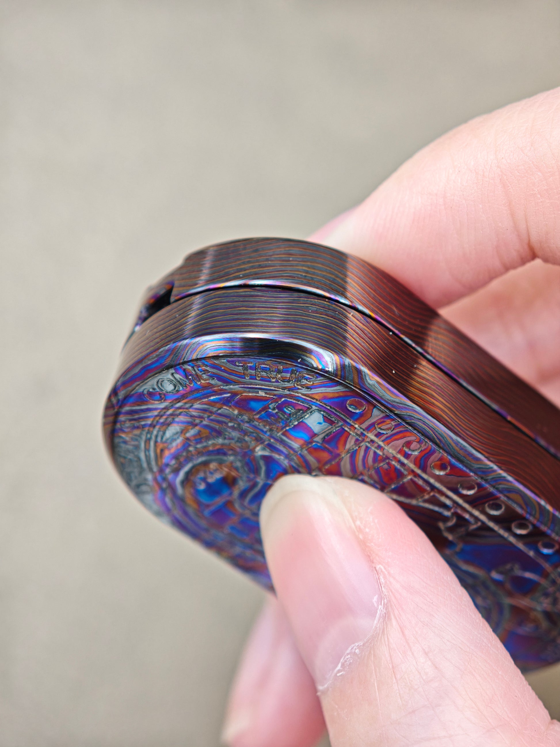 F2.9 Zirconium Zircuti
