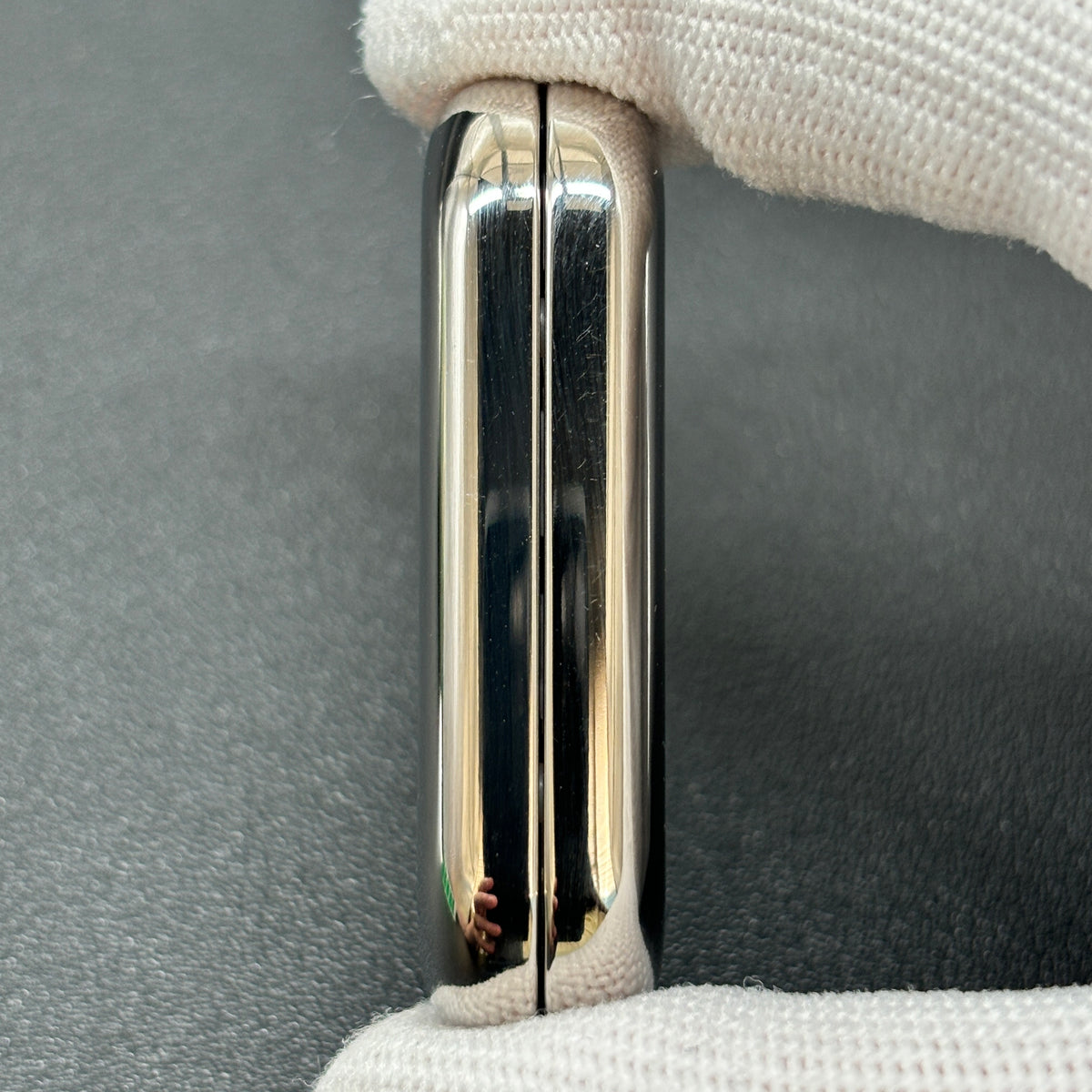 Floating Cloud Titanium Polished