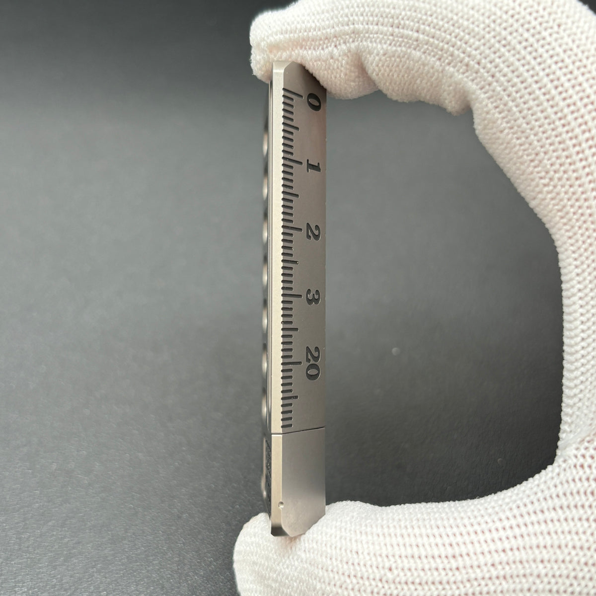 Quirky Ruler Titanium