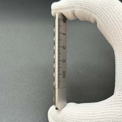 Quirky Ruler Titanium