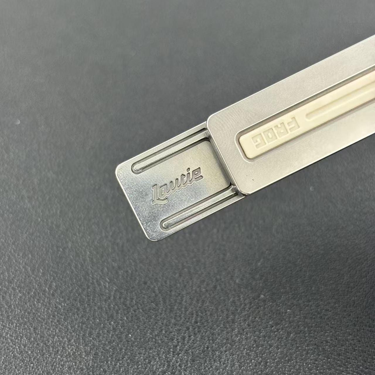 Frog Stainless Steel PEEK