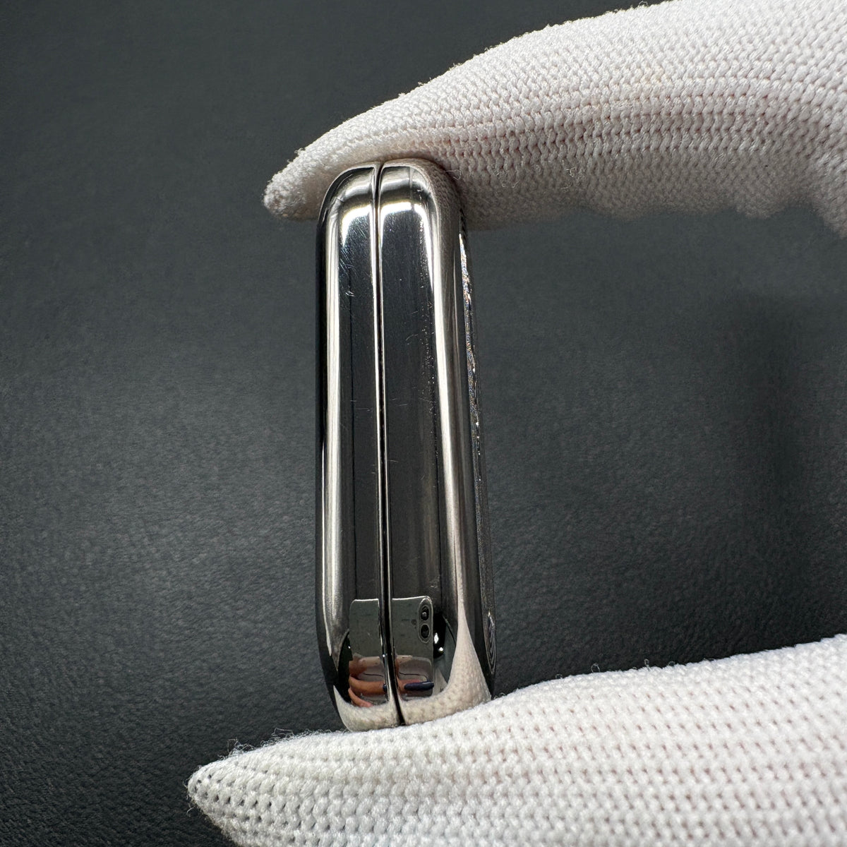 Floating Cloud Titanium Polished