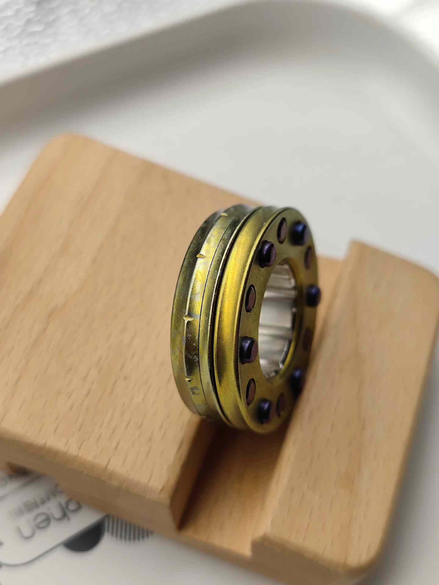 Star Ring Crystallized Titanium