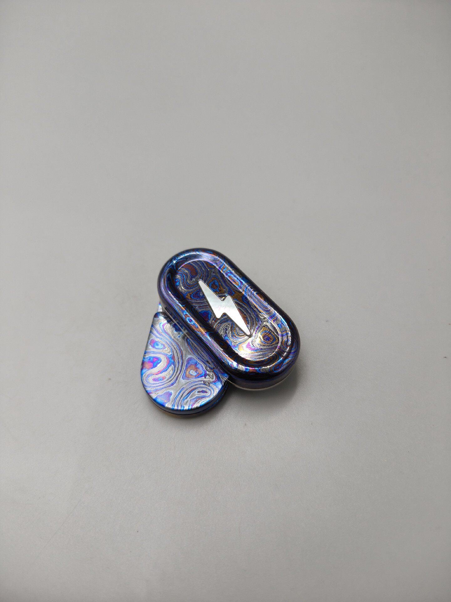 Lightning Mini Zircuti