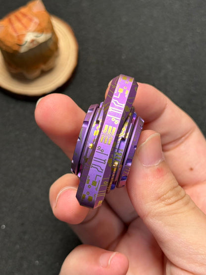 ROAR Titanium